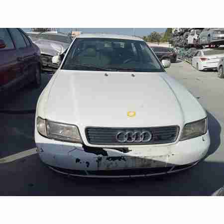 AUDI A4 BERLINA (B5)