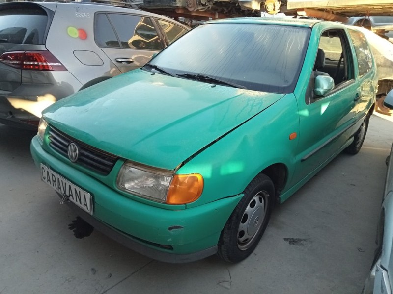 VOLKSWAGEN POLO BERLINA (6N1)