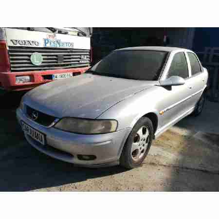 OPEL VECTRA B BERLINA