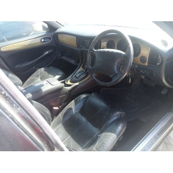 jaguar xj del año 2001