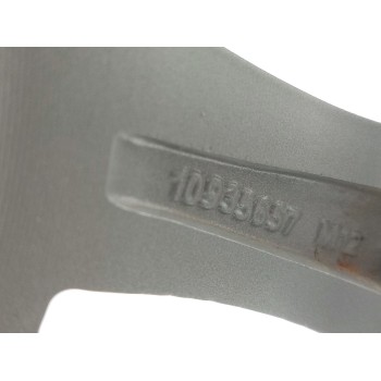 Recambio de llanta para mg 4 standard referencia OEM IAM 10935657  