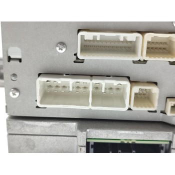 Recambio de sistema navegacion gps para toyota auris hybrid active business plus referencia OEM IAM 8614002360  