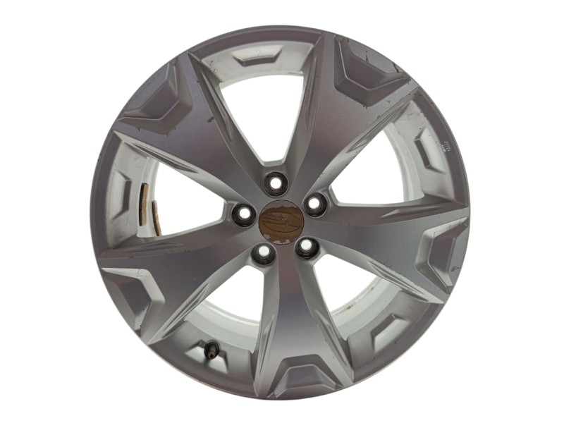 Recambio de llanta para subaru forester executive referencia OEM IAM 28111SG010  