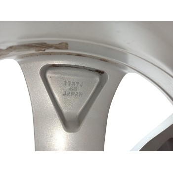 Recambio de llanta para subaru forester executive referencia OEM IAM 28111SG010  