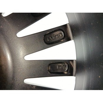 Recambio de llanta para fiat nuova 500 (150) lounge referencia OEM IAM 52014013 50927757 50927758 