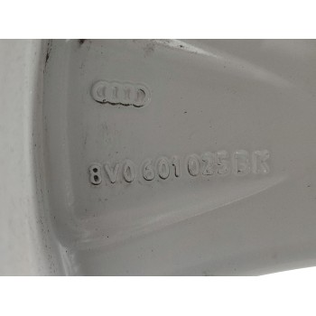 Recambio de llanta para audi a3 sportback (8va) ambiente referencia OEM IAM 8V0601025BK  