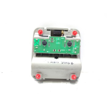 Recambio de luz interior para toyota auris hybrid active referencia OEM IAM 8126002570AJ  