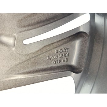 Recambio de llanta para land rover range rover evoque r-dynamic basis referencia OEM IAM K8D21007CA  