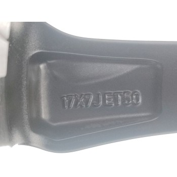 Recambio de llanta para toyota yaris cross hybrid 2wd active tech referencia OEM IAM 426110DK70  