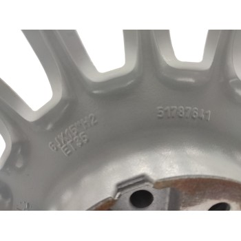 Recambio de llanta para fiat nuova 500 (150) lounge referencia OEM IAM 51787641  