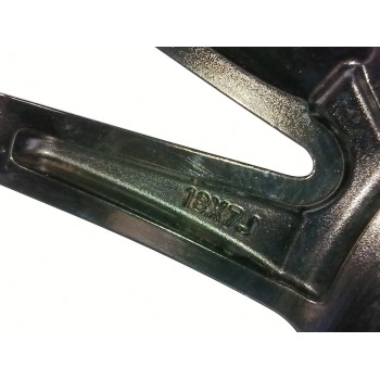 Recambio de llanta para toyota c-hr hybrid dynamic referencia OEM IAM 42611F4331  