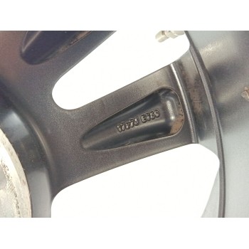 Recambio de llanta para toyota auris hybrid active business plus referencia OEM IAM 4261A02010  