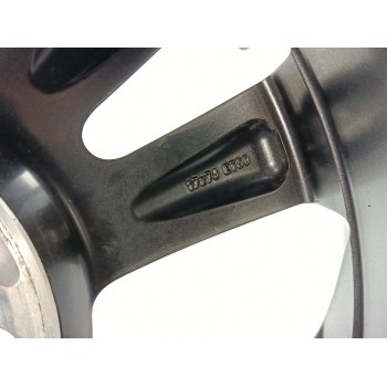 Recambio de llanta para toyota auris hybrid active business plus referencia OEM IAM 4261A02010  