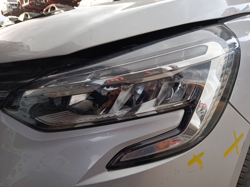 Recambio de faro izquierdo para renault clio v (b7_) 1.0 tce 100 (b7mt) referencia OEM IAM 260606923R  