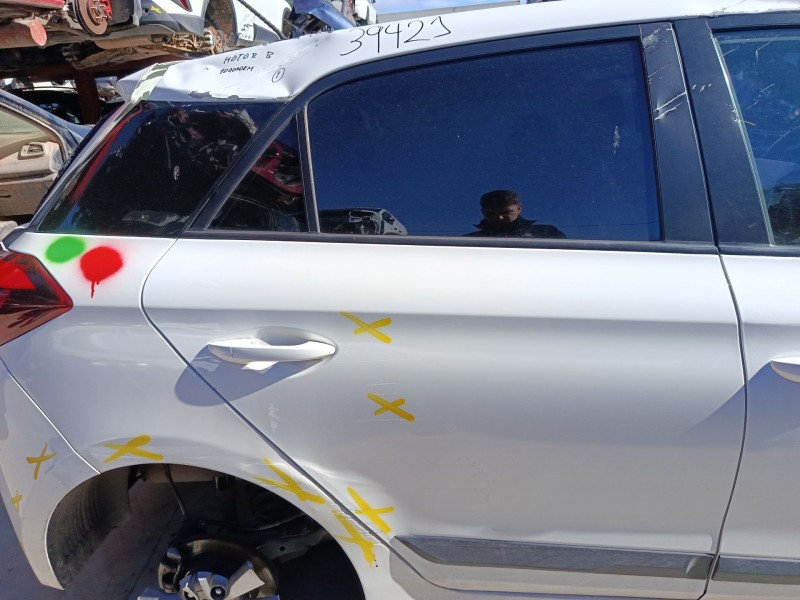 Recambio de puerta trasera derecha para hyundai i20 ii (gb, ib) 1.4 crdi referencia OEM IAM 77004C8000  