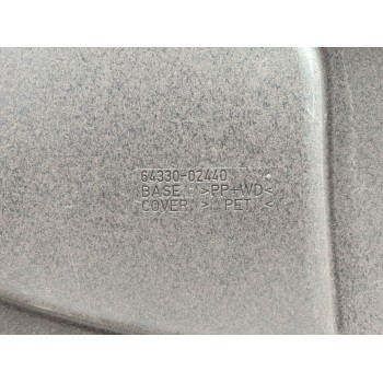 Recambio de bandeja trasera para toyota auris luna referencia OEM IAM 6433002440  