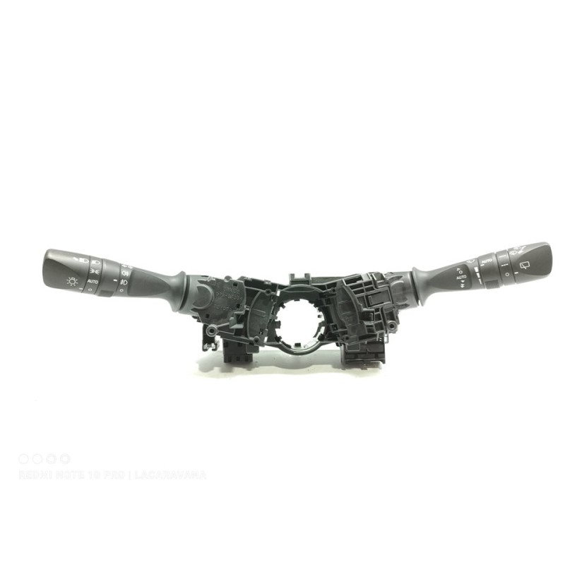 Recambio de mando multifuncion para toyota auris hybrid active referencia OEM IAM 8414002720  
