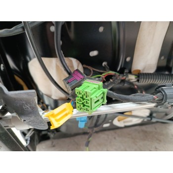 Recambio de asiento delantero izquierdo para audi a4 ber. (b8) referencia OEM IAM 8K0881105F 8K0881515 