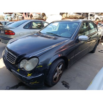 mercedes-benz clase c (w203) del año 2001