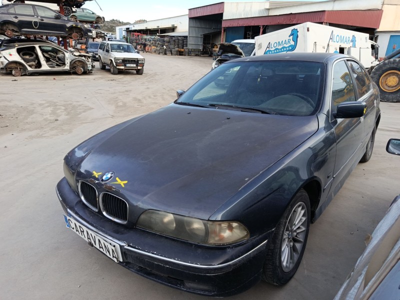 BMW 5 (E39)