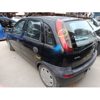 opel corsa c (x01) del año 2001