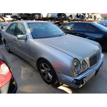 mercedes-benz clase e (w210) del año 1998