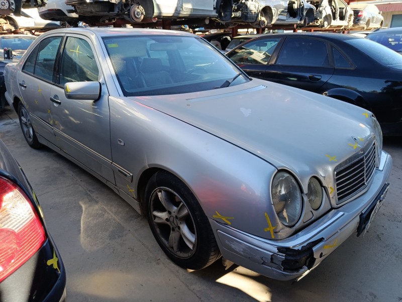 mercedes-benz clase e (w210) del año 1998