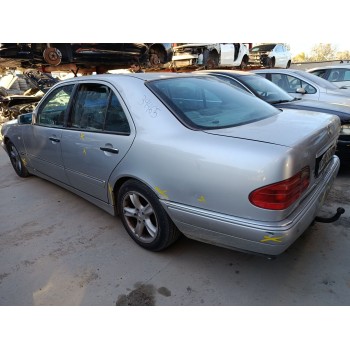mercedes-benz clase e (w210) del año 1998