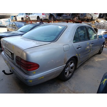 mercedes-benz clase e (w210) del año 1998