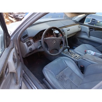 mercedes-benz clase e (w210) del año 1998
