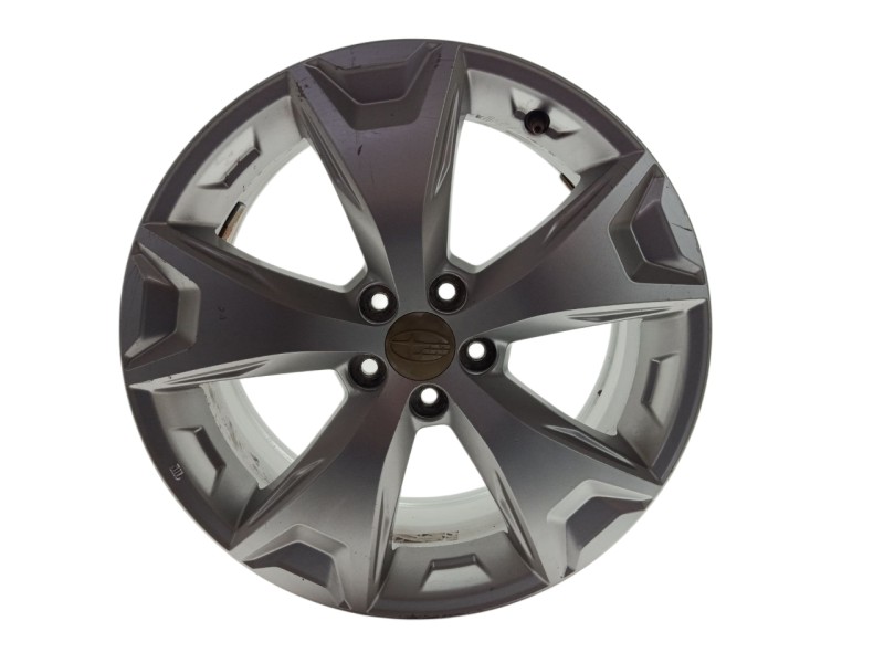 Recambio de llanta para subaru forester executive referencia OEM IAM 28111SG010  