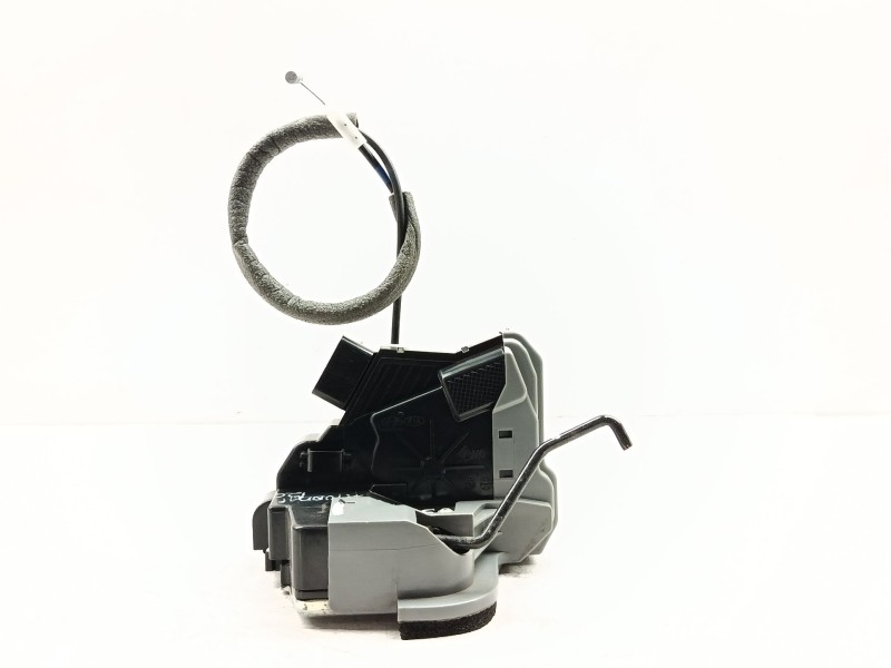 Recambio de cerradura puerta trasera izquierda para hyundai i20 basis referencia OEM IAM 81410C8020  