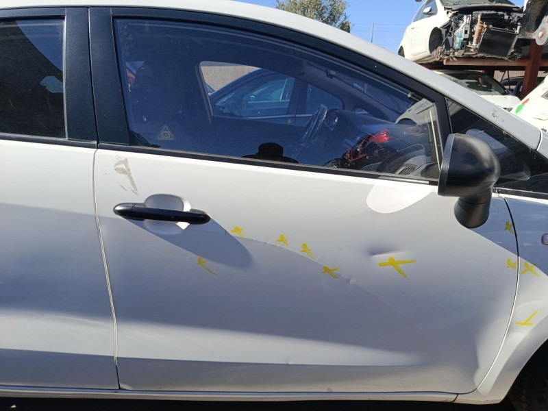 Recambio de puerta delantera derecha para kia rio iii (ub) 1.25 cvvt referencia OEM IAM 760041W010  