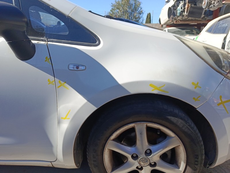 Recambio de aleta delantera derecha para kia rio iii (ub) 1.25 cvvt referencia OEM IAM 663211W150  