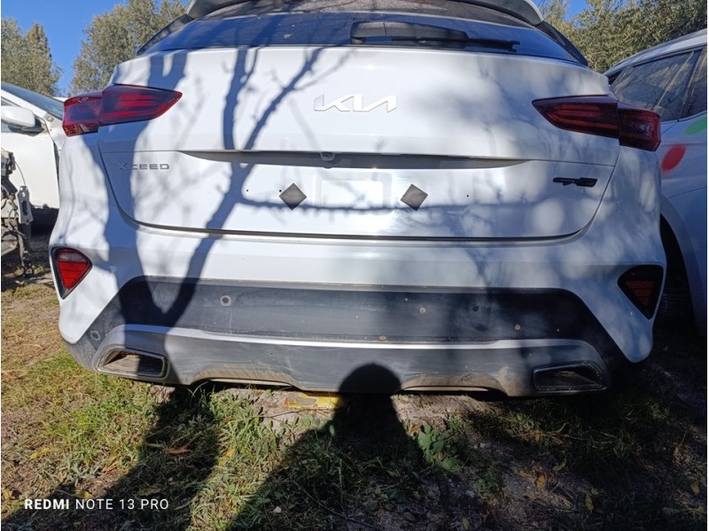 Recambio de paragolpes trasero para kia xceed drive referencia OEM IAM 86640J7CA0  