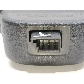 Recambio de sensor para kia carens iv 1.6 gdi referencia OEM IAM 960002W000  