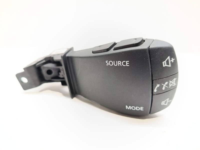 Recambio de mando multifuncion para dacia sandero iii stepway comfort referencia OEM IAM 255522187R  