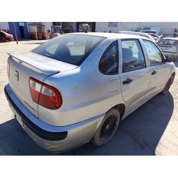 seat cordoba vario (6k5) del año 2000