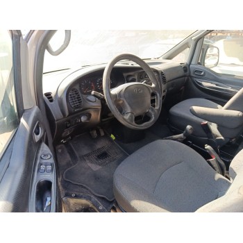 hyundai h-1 / starex autobús (a1) del año 2004