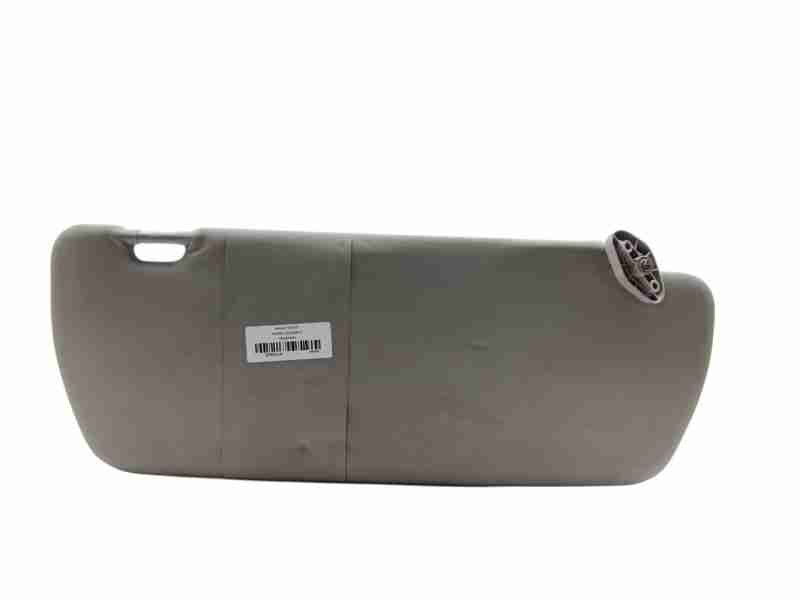 Recambio de parasol izquierdo para renault maxity fgdk 150.35/45 referencia OEM IAM 5001871860  