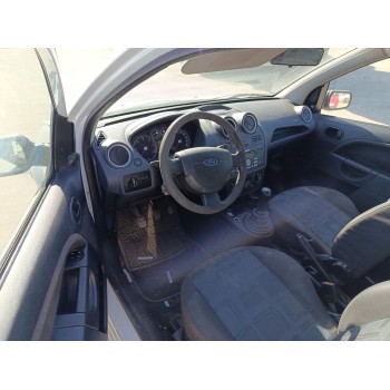 ford fiesta v van del año 2009