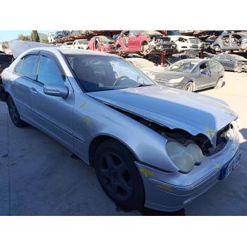 mercedes-benz clase c (w203) del año 2002