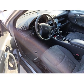 mercedes-benz clase c (w203) del año 2002