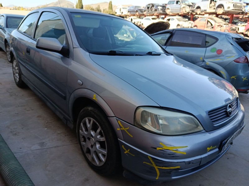 opel astra g hatchback (t98) del año 2004