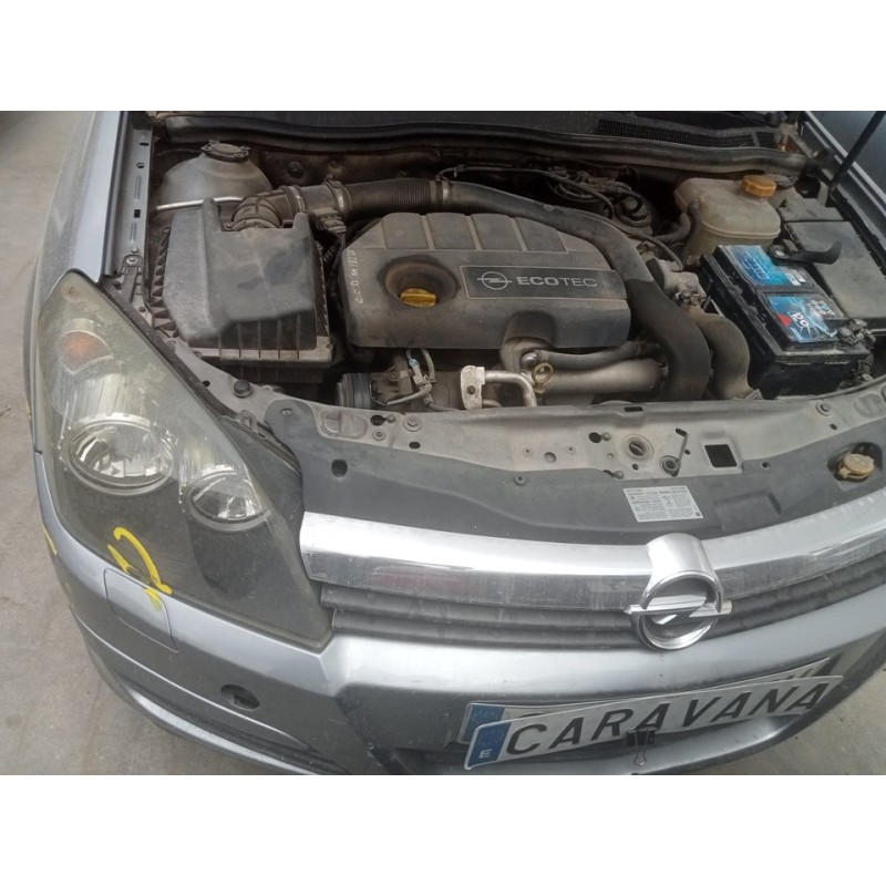 opel astra h berlina del año 2004