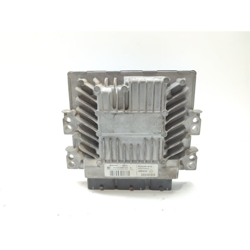 Recambio de centralita motor uce para renault laguna iii authentique referencia OEM IAM 8200981816  