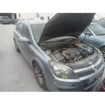 opel astra h berlina del año 2004