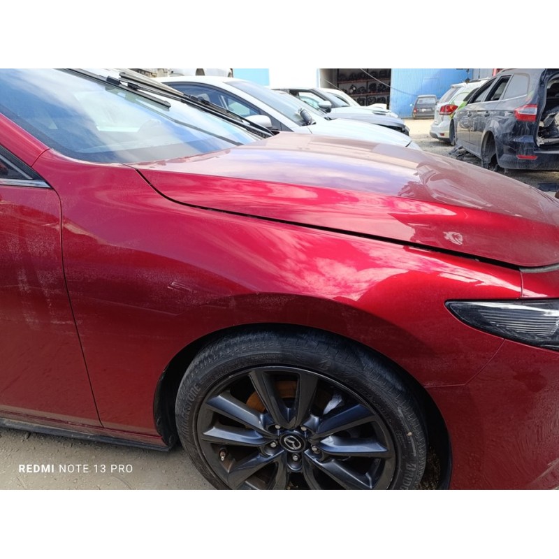 Recambio de aleta delantera derecha para mazda 3 berlina (bp) zenith bose referencia OEM IAM BDTS52110  