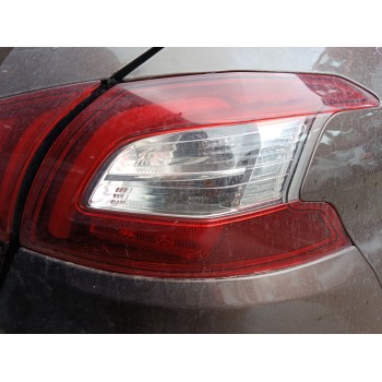 PILOTO TRASERO DERECHO 9677817580 