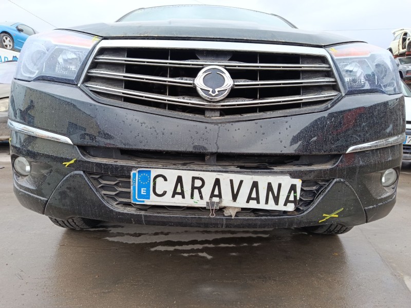 Recambio de paragolpes delantero para ssangyong rodius ii 2.0 xdi referencia OEM IAM 7871121600  